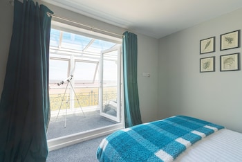 Marina Beach House - Holiday homes with Pet Friendly Rooms in Great Yarmouth