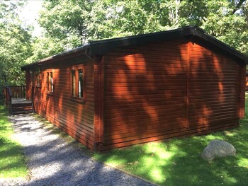 Ogwen Bank Country Club - Cabins & lodges with Pet Rooms in Bangor