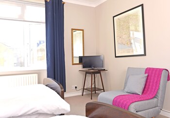 Dress Circle - Apartments with Pet Rooms in Eastbourne