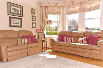 Seahorse Villa - Holiday homes with Pet Friendly Rooms in Seaford