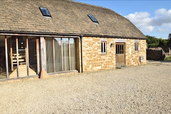 The Warren - Cottages with Pet Rooms in Cheltenham