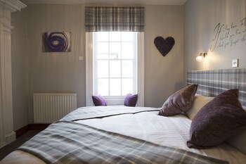 Crown And Cushion Appleby  - Hotels with Pet Rooms in Appleby-in-Westmorland