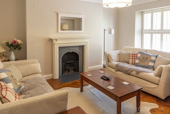 Hoe Retreat - Apartments with Pet Friendly Rooms in Plymouth