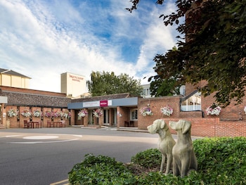 Mercure Maidstone Great Danes Hotel - Hotels with Pet Rooms in Maidstone