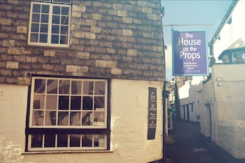 The House On The Props - B&Bs with Pet Friendly Rooms in Looe