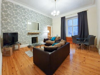 Linburn House Apartment - Apartments with Pet Rooms in Dunfermline