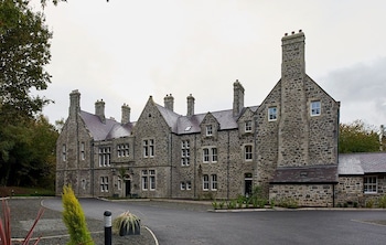 Plas Y Coed - Apartments with Pet Rooms in Bangor