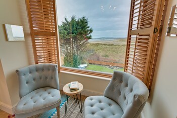 Seaforth - Cottages with Pet Rooms in Rhosneigr