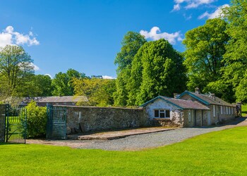 2 Bed Cottage With Mountain Views, Glanusk Estate - Cottages with Pet Rooms in Crickhowell