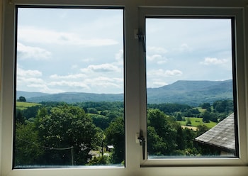 Coedlan - With Superb Views Of Cader Idris - Apartments with Pet Rooms in Shrewsbury