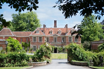 Lainston House Hotel - Hotels with Pet Rooms in Winchester