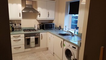 Modern 2 Bed Apartment In Newcastle - Apartments with Pet Rooms in Newcastle-upon-Tyne