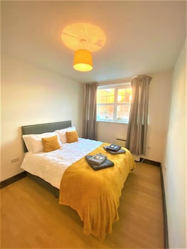 Freemantle A3 - Apartments with Pet Rooms in Southampton