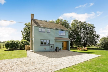 Sensational Oxfordshire Home With Stunning Views - Holiday homes with Pet Rooms in Witney