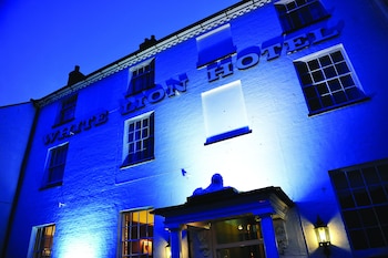 White Lion Hotel - Aldeburgh - Hotels with Pet Rooms in Aldeburgh