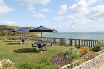 The Pines Hotel - Hotels with Pet Friendly Rooms in Swanage