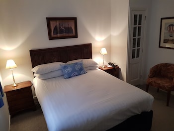 Noel Arms Hotel - Hotels with Pet Friendly Rooms in Chipping Campden