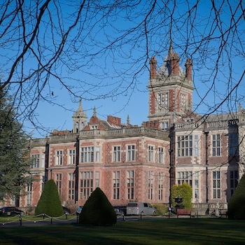 Crewe Hall Hotel & Spa - Hotels with Pet Rooms in Crewe