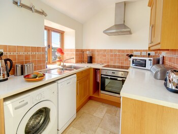 Romantic Holiday Home In Croyde Near Beach - Holiday homes with Pet Rooms in Braunton