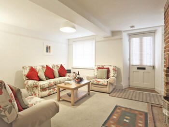 Stylish Holiday Home In Snape With Garden - Holiday homes with Pet Rooms in Saxmundham