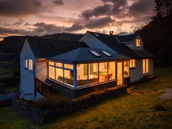 Sprawling Holiday Home In Chapel Stile With Conservatory - Holiday homes with Pet Rooms in Ambleside