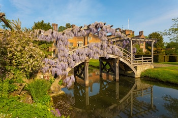 Great Fosters - A Small Luxury Hotel - Hotels with Pet Rooms in Egham