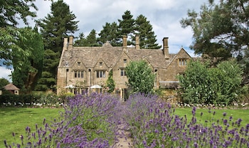 Classic Lodges   Charingworth Manor - Hotels with Pet Friendly Rooms in Chipping Campden