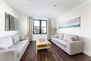 Mclaren House Seahouses - Apartments with Pet Rooms in Seahouses