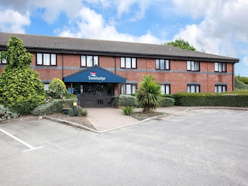 Travelodge Ipswich Capel St Mary - Hotels with Pet Rooms in Ipswich