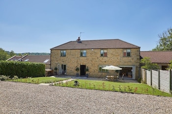 The Barns - Holiday homes with Pet Friendly Rooms in York