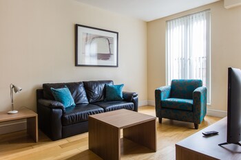 Reading Central Serviced Apartment. - Apartments with Pet Rooms in Reading