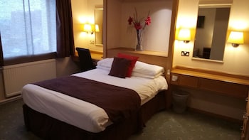 Strathdon - Hotels with Pet Rooms in Nottingham