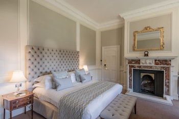 Tylney Hall - Hotels with Pet Rooms in Hook