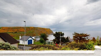 Puffins Nest - Cottages with Pet Rooms in Banff