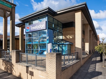 Travelodge Milton Keynes Central - Hotels with Pet Rooms in Milton Keynes