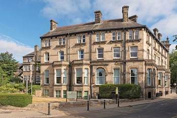 Hotel St George, Harrogate - Hotels with Pet Rooms in Harrogate