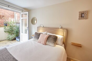 The Eskape - Apartments with Pet Friendly Rooms in Whitby