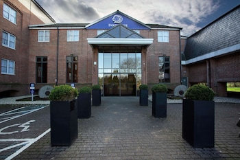 Doubletree By Hilton Reading M4 J10 - Hotels with Pet Rooms in Wokingham