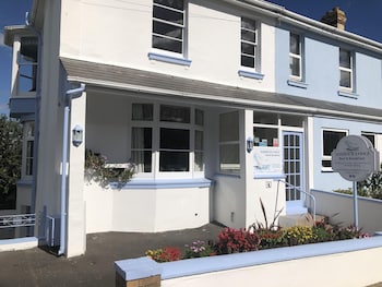 Harbour Lodge B Amp B - B&Bs with Pet Friendly Rooms in Paignton