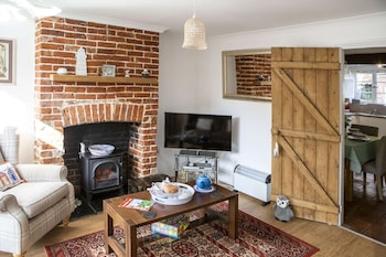 Cosy Coastal Cottage In Norfolk With Spa Bath - Holiday homes with Pet Rooms in Great Yarmouth