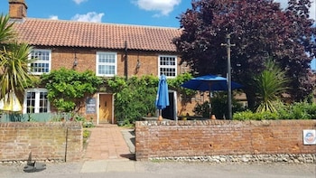 Sutton Staithe Hotel - Hotels with Pet Rooms in Norwich