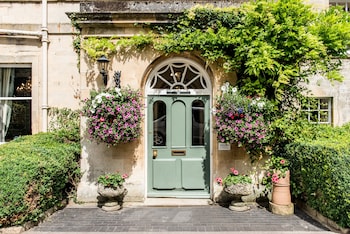 Stratton House Hotel & Spa - Hotels with Pet Rooms in Cirencester