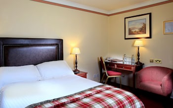 Macdonald Norwood Hall Hotel - Hotels with Pet Rooms in Aberdeen