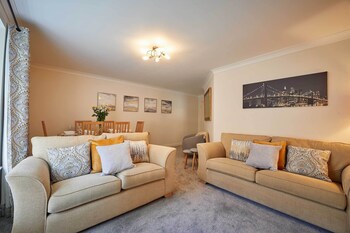 11 March Court - Holiday homes with Pet Rooms in Whitby