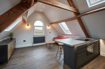 The Loft At Skinner St - Holiday homes with Pet Rooms in Whitby