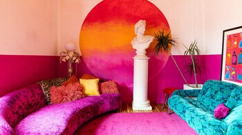 Plum Guide - Pink Acid - Apartments with Pet Rooms in Margate