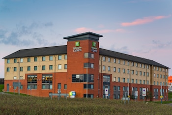 Holiday Inn Express London Luton Airport, An Ihg Hotel - Hotels with Pet Rooms in Luton