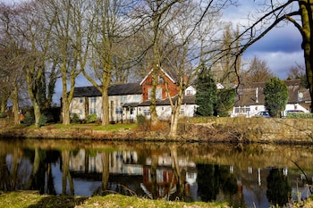 Best Western Manchester Bury Bolholt Country Park Hotel - Hotels with Pet Rooms in Bury