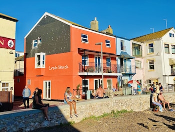 Crab Shack Apartments - Stylish Back Beach Duplex Apartment - Apartments with Pet Rooms in Teignmouth