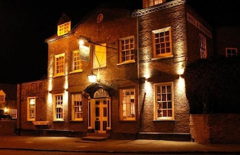 Hare & Hounds Hotel - Hotels with Pet Rooms in Newbury